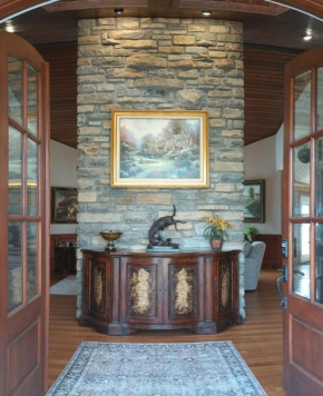 Golf Course Home - New Listing